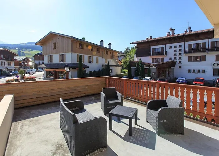 Les Aiguilles De Warens - *